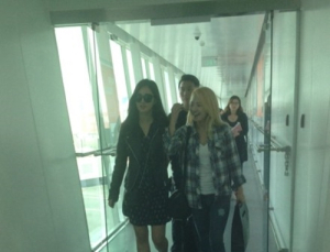 제시카 빠진 소녀시대, 중국 입국 사진보니… 효연·유리 ‘화기애애’