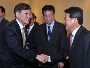 정진엽 장관 “제2, 제3의 한미약품 나오도록 힘써야한다”