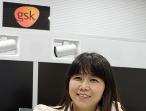 [아는 것이 약] “노인 2명 중 1명 틀니 사용, 올바른 관리 자신감 높여”