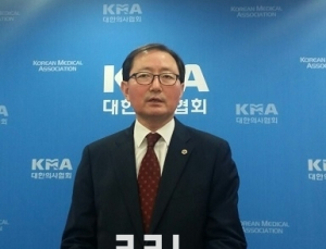 추무진 의협회장, 박 대통령에 