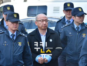 문형표 이사장, 21일 연금공단 이사장직 사퇴