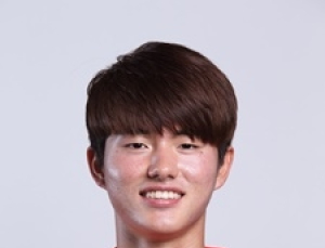 심폐소생술로 생명 구한 이상민 선수 복지부 장관상 수상