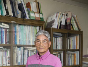 [화제의 인물] 반평생, 의료봉사 삶 살아온 의사…김임 원장 보령의료봉사상 수상