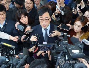 의약분업 폐지로 불똥 튄 김기식 前 금감원장 사태