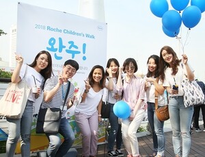 [제약소식] 로슈그룹, 사회공헌 활동 ‘어린이를 위한 걷기 대회’ 개최 外