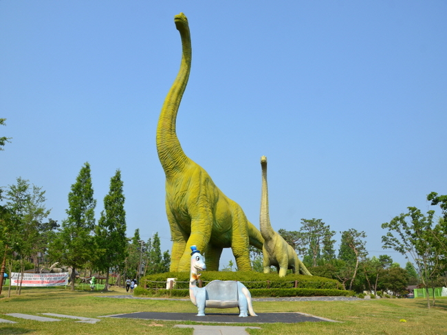 보석박물관 공룡 모형.