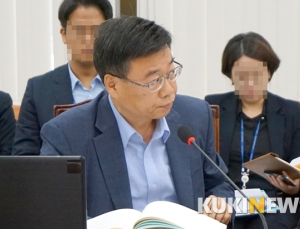 문재인 정부 나쁜 일자리만 늘리나?