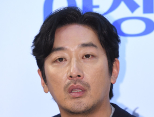 하정우 “정우성-주지훈에게 걷기 추천… 가장 뜨겁게 걷는 사람들”