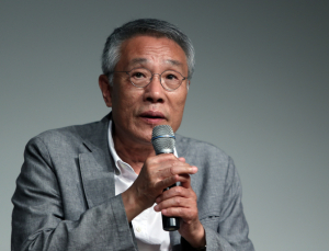 소설가 황석영, ‘해질 무렵’으로 맨부커상 후보