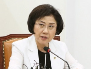 전업맘의 어린이집 이용시간을 차별하는 맞춤형보육 폐지