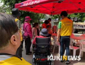 “술 유혹 벗어나려 봉사활동합니다”