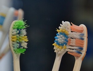 치약·가글 사용법, 얼마나 알고 있나요?