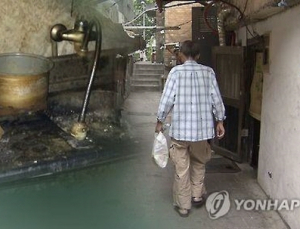 '우울한' 노인학대 예방의 날... 신고 '급증' 대책 절실