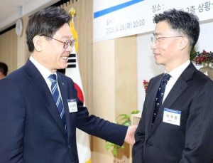 닥터헬기 이·착륙 원활 이국종 요청에 이재명 ‘콜’