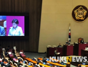 이낙연 “출산율 목표, ‘삶의 질 제고’로 잡아”