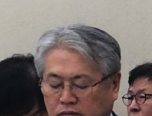 [순간포착] 김용익 이사장, 입각 여부 묻자 “잘 모르겠다”