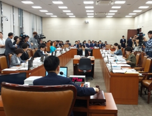 복지위 국감, 인보사·문케어·연금개혁안 두고 여야공방… 해결책은 깜깜