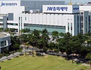 JW중외제약, 리베이트 의혹으로 압수수색…대형병원 등에 금품제공 혐의