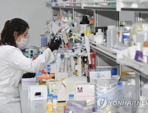 코로나19 혈장 치료제 개발 1039명 참여 의사…660명 혈장 모집 완료