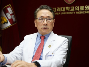 외국과 다른 ‘K-방역’…인간‧생명‧존엄이 기본