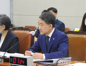박능후 복지부장관 “전공의 집단휴진 재고해달라”… 오전 11시 대국민담화