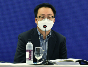 “코로나19 백신 개발 시 확진자 수 부족해 임상 3상 통과 어려워”