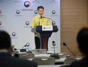정부, 코로나19 확산 우려로 수도권 전공의·전임의 대상 업무개시명령 발동