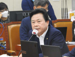 강기윤 “정부, 정치적 이해관계 따지지 말고 의협 파업 막아달라”