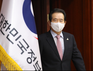 정총리 “국민 생명 볼모로 집단행동한 의료계 유감… 엄정 대응”