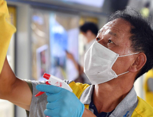 국내 코로나19 약물 임상시험 22건…녹십자 '2상' 돌입