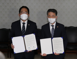“‘원점 재논의’ 만든 것 젊은 의사 덕… 진료현장 복귀해달라”