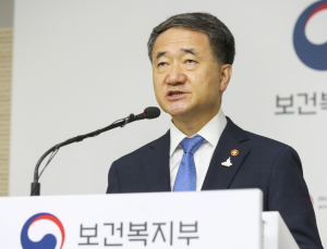 수도권 거리두기 2.5단계 13일까지 1주 연장…전국도 20일까지 연장
