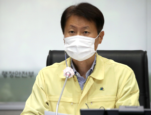 김강립 “확진 환자 100명대로 감소… 집단감염은 5배 증가”