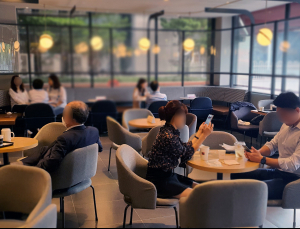코로나19 전국 확산 위기… “연말 모임 없다고 생각해야”