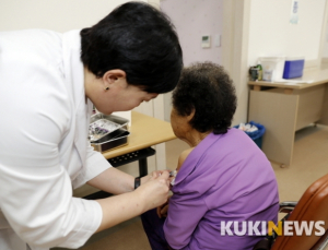 독감 국가예방접종 중단<br>10월 62세 접종 일정은 유지