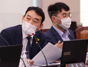 국민의힘 조수진 “‘윤석열 감싸던 민주당, 올해는 ’맹공‘” 일침