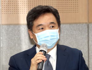 ‘10인 금합금지’라던 서울시 공무원, 16명 회식…“전형적인 내로남불” 