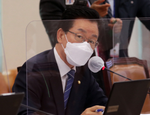 정정순 체포동의안, 내일 표결…5년만에 현역 의원 체포될까