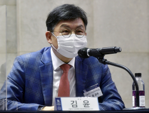 [2020 쿠키뉴스 창간포럼] “대학병원·동네 의원 경쟁, 건보 재정 낭비” 