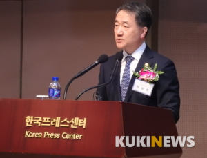 박능후 복지부 장관 “정부·의료계 손잡고 보건의료체계 문제 해결하겠다”