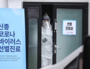 신종 코로나 대응 정부회의 확대…매주 일요일 정세균 총리 주재