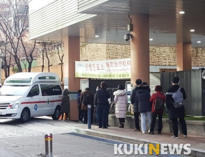 국내 확진자 1000명 육박… 신천지 대구교회서 추가 환자 더 나올 듯