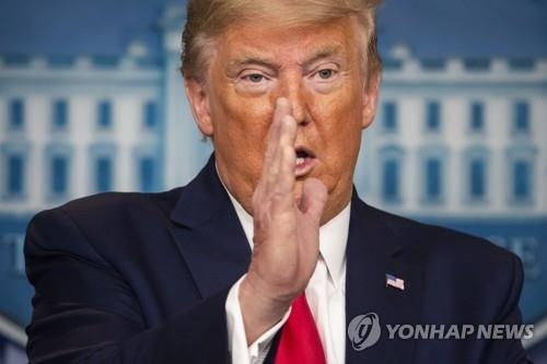 트럼프, 코로나19 대응 태스크포스 기자회견, 사진=EPA/연합뉴스