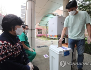 투표 시 ‘손’ 조심하자