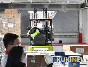 마스크 수급 안정화 국면… 수출 규제 완화될까