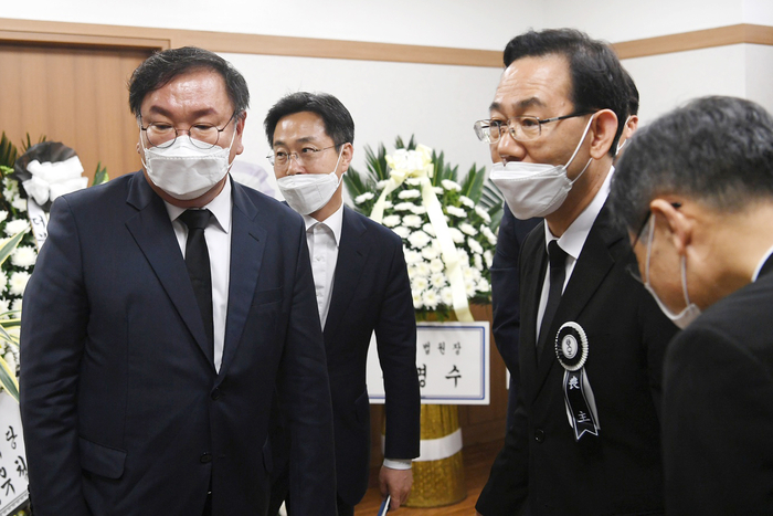 '여야 신임 원내사령탑' 주호영 부친상 빈소서 첫 회동, 사진=연합뉴스