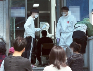 2주 동안 수도권 집단발병 총 ‘438명’