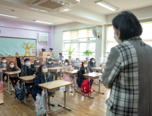 화이자, 11세 이하 어린이 대상 코로나19 백신 임상 추진