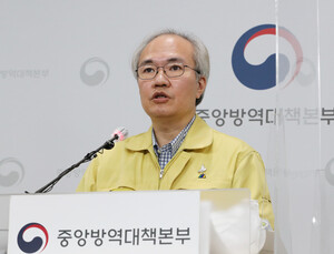 당국, 국내 백신 개발까지 ‘시간·비용·신뢰’ 투자하며 기다려달라