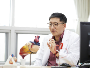 [진료실에서] 고혈압, 방치하면 ‘이것’ 불러온다  
